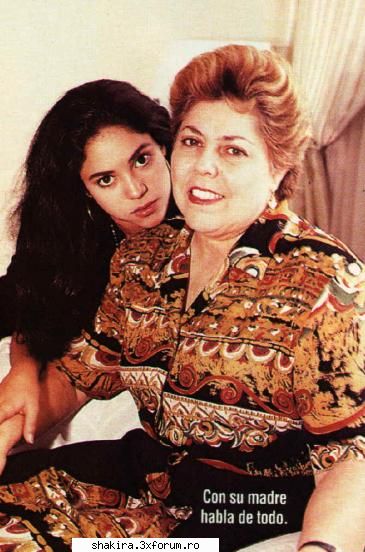 Poze cu familia - Shakira si mama ei din nou(a treia oara).Daca va - Shakira's Pics