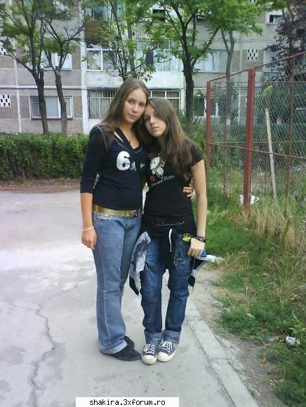 Poze cu voi - salut bine ai venit :D aici io cu o fata .. sper - Introducere