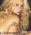 Shakira poze facute de voi - albinutza - Fan Fic