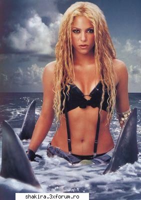 Shakira vs. Britney Spears - dah,dci aici Shakira e inconjurata d sharky - Shakira VS.