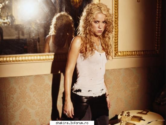 Shakira vs. Jessica Simpson - Dupa mine amandoua sunt nebunike! - Shakira VS.