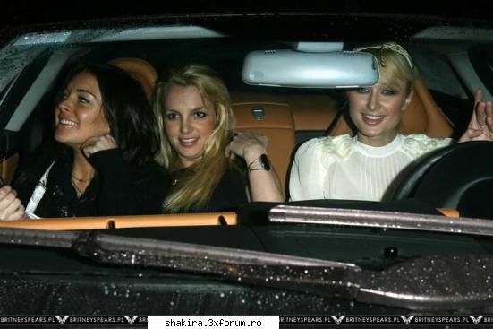 Shakira vs. Lindsay Lohan - ice_angel - Shakira VS.