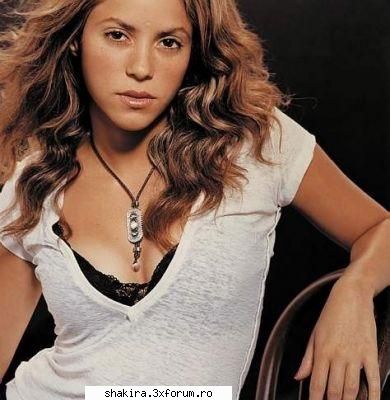 shakira desigur :rolleyes:  :limba:  :limba: shakira vs. natalia oreiro
