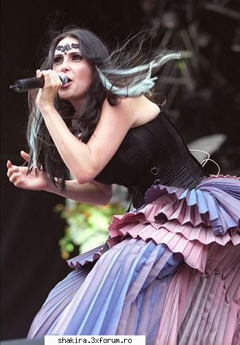 Within Temptation!! - mie mi place km arata aici sharon :X:X - Alti Cantareti&Formatii