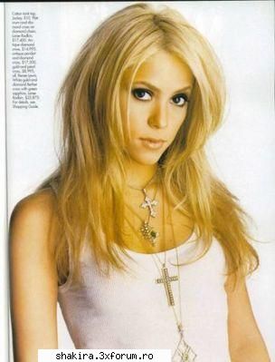shakira blonda vs. shakira bruneta vs. shakira roscata - dci blonda ii sta cel mai bn - Shakira VS.